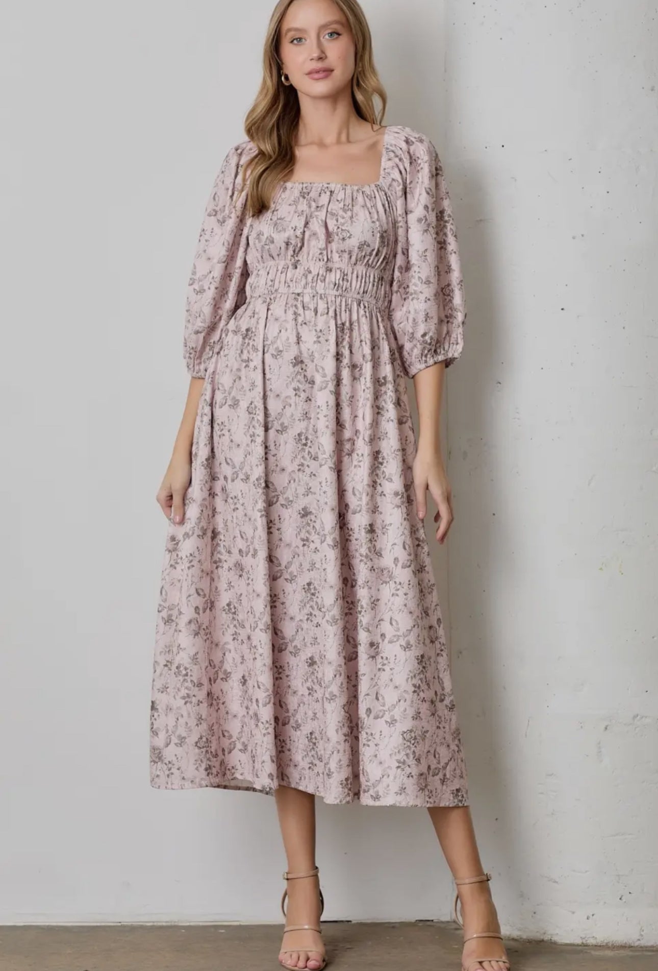 Indy Rose maxi Dress                               vestido, maxi de manga larga con escote cuadrado y estampado floral