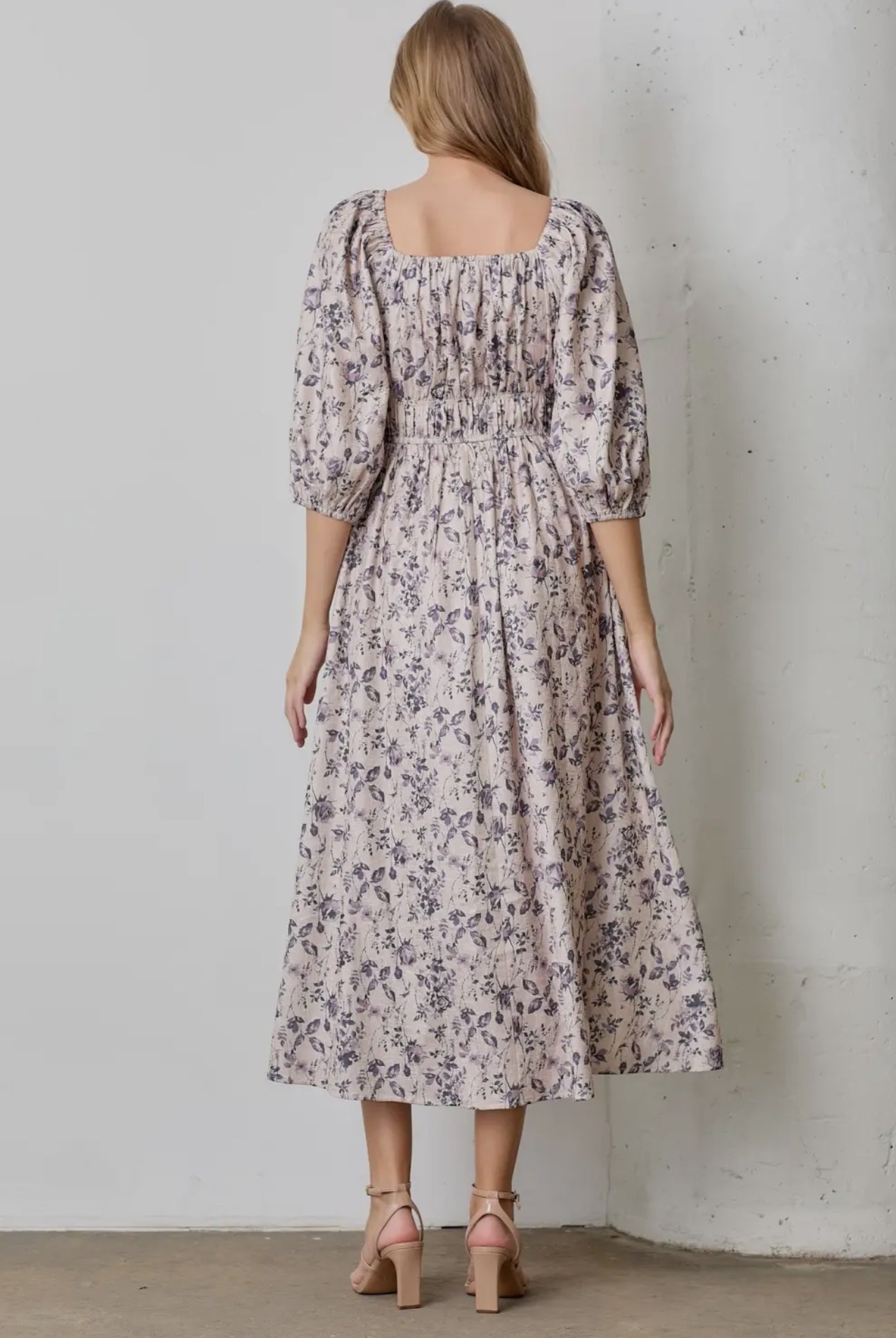 Indy  Maxi Dress                                      vestido, maxi de manga larga con escote cuadrado y estampado floral