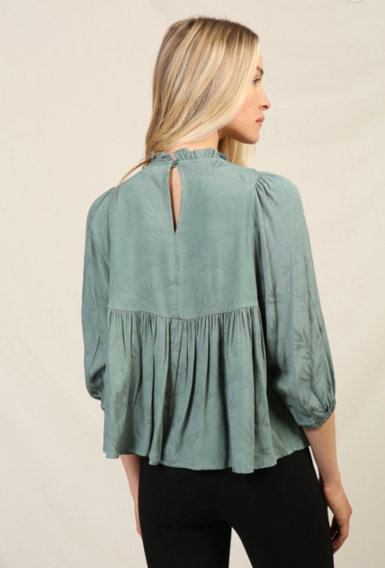 Blusa con volantes de jacquard Jade