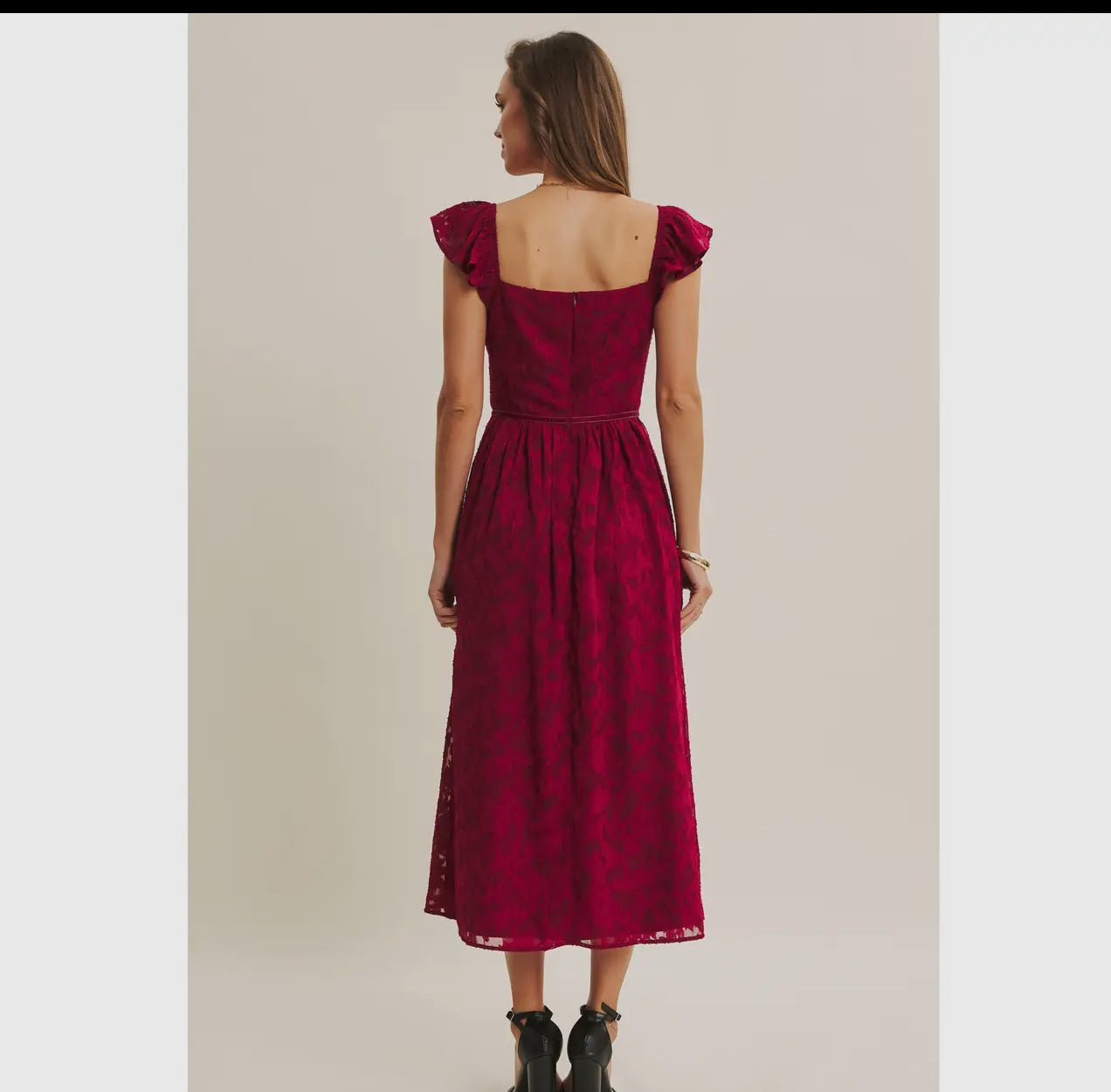 Royce Midi Dress.                                         Vestido Midi De Jacquard Con Cintura De Terciopelo Rico En Textura