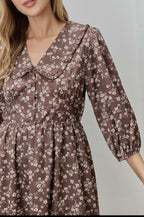 Amalia midi Dress.                                    De Manga Larga Con Escote En V