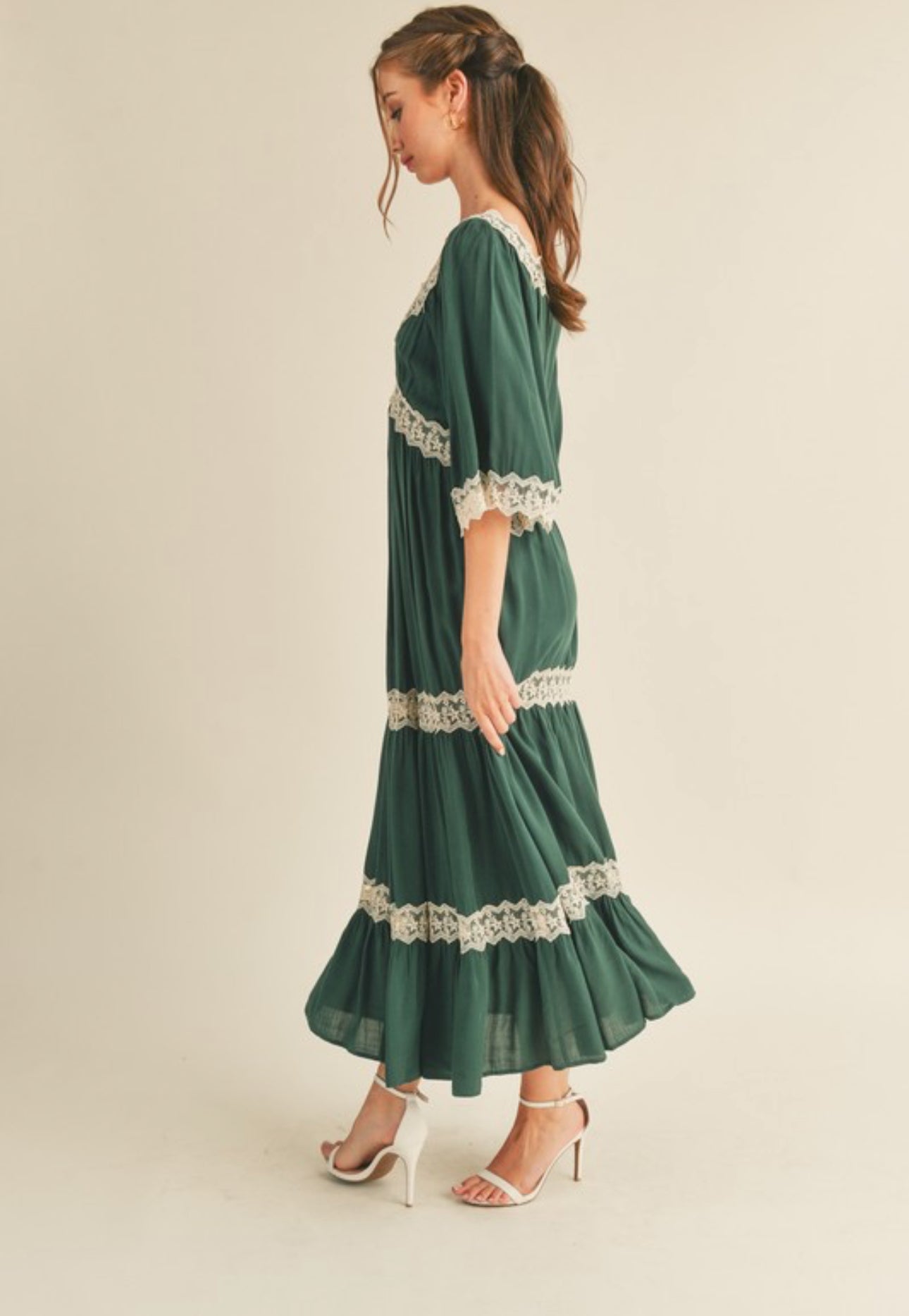 Ofelia Maxi  Dress                               de encaje cruzado