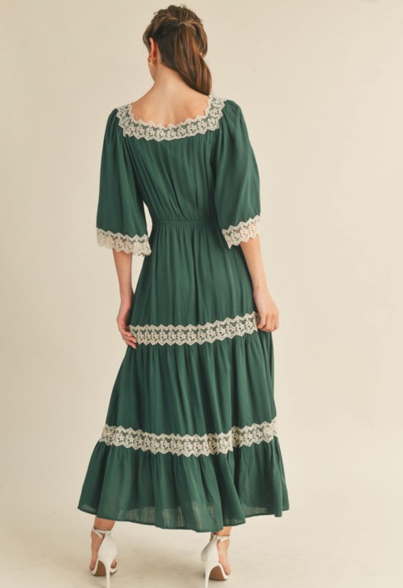 Ofelia Maxi  Dress                               de encaje cruzado