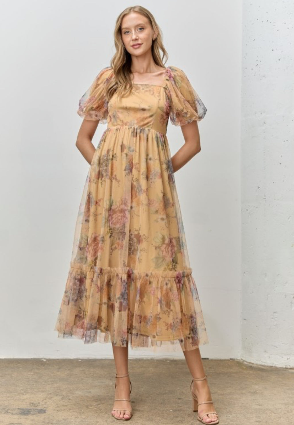 Lucia maxi Dress.                                   Vestido largo de tul estampado