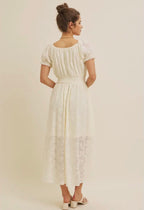 Floral Lace Midi Dress with
Ruched Waist