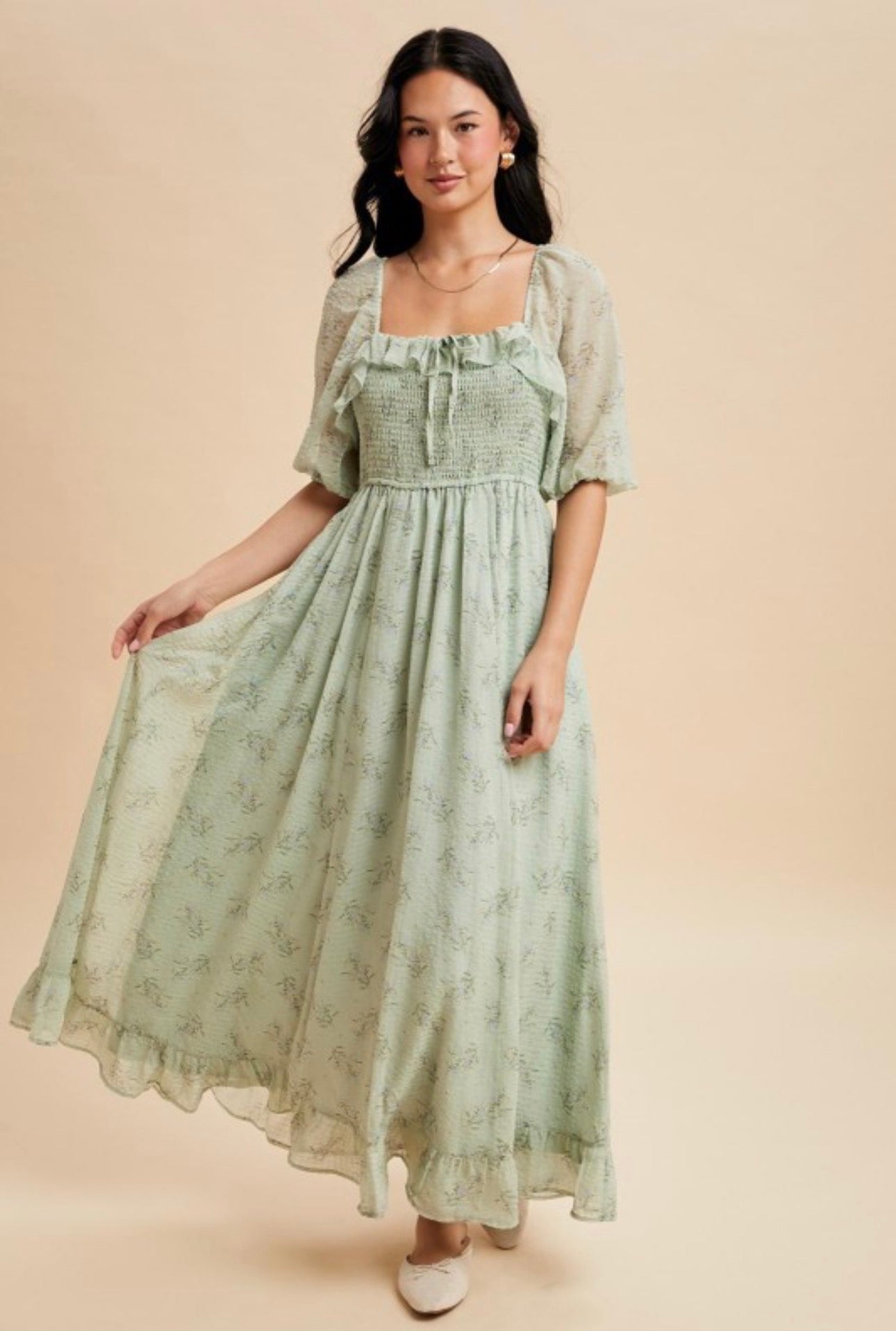 Laura maxi Dress.                                    Smocked Floral Ruffle Maxi Dress
