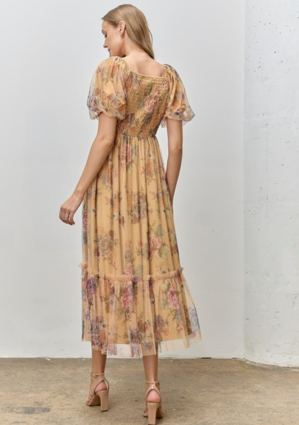 Lucia maxi Dress.                                   Vestido largo de tul estampado