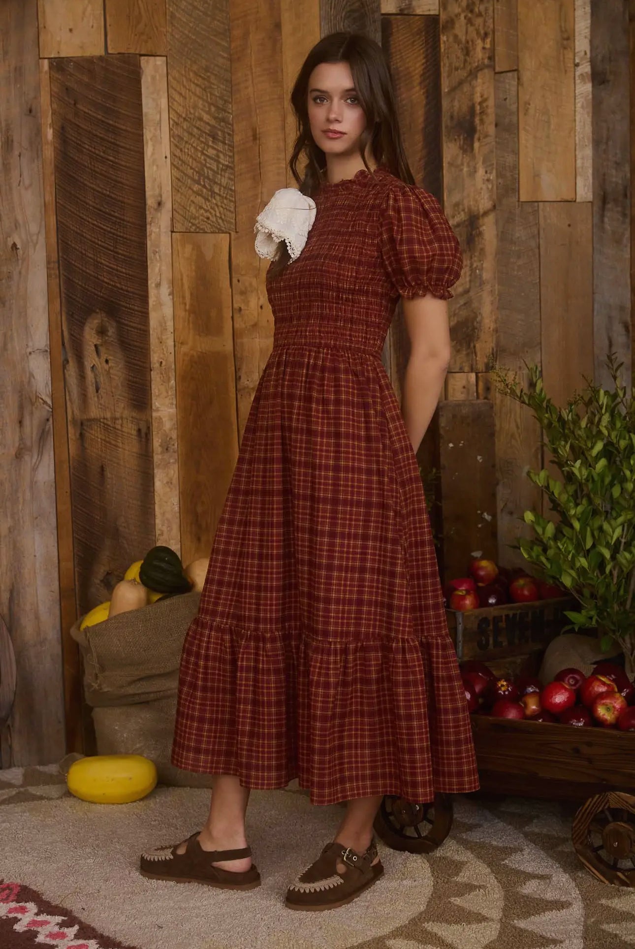 Valeria Midi  Dress De Cuadros Con Mangas Cortas Abullonadas Y Nido De Abeja