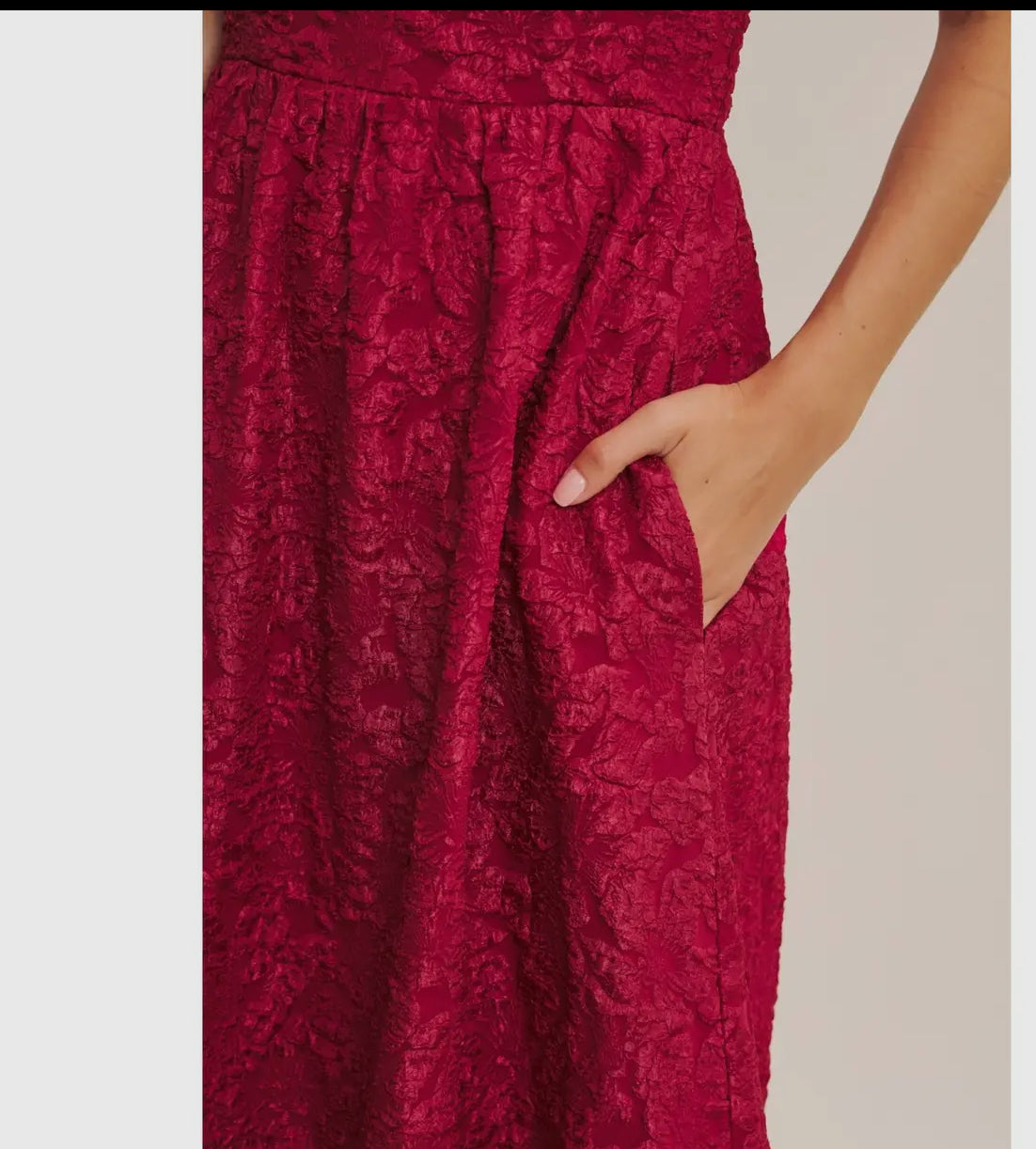 Rous Midi Dress                               Vestido Midi De Jacquard Floral Con Mangas Abullonadas De Elegancia Atemporal