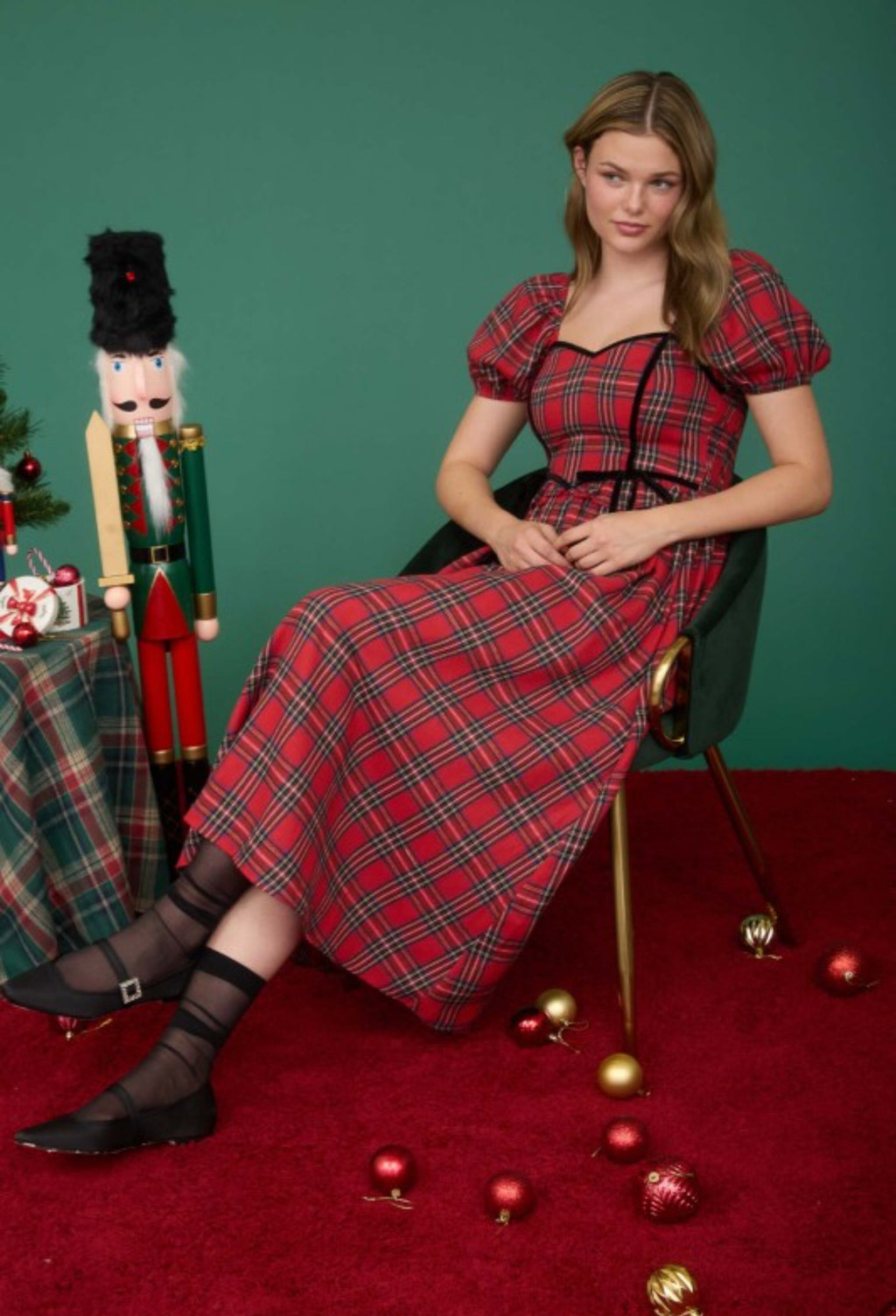 Angelita Midi  Dress   a cuadros con mangas abullonadas y ribete de terciopelo