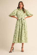 Saira Midi  Dress                                     Vestido midi abotonado con mangas abullonadas de jacquard